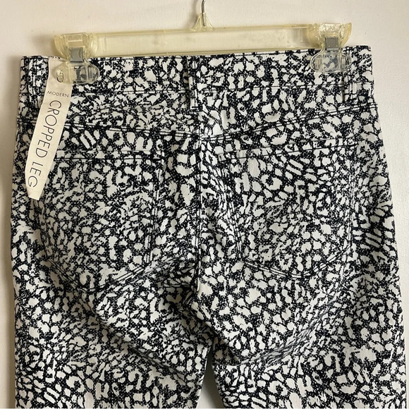 Ann Taylor Factory sz 0 Black White Signature Cropped Pants - Picture 10 of 13
